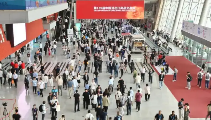 En la Feria de Cantón, Quangong Machinery Co., Ltd. se ganó el favor de los clientes extranjeros con su solidez.
